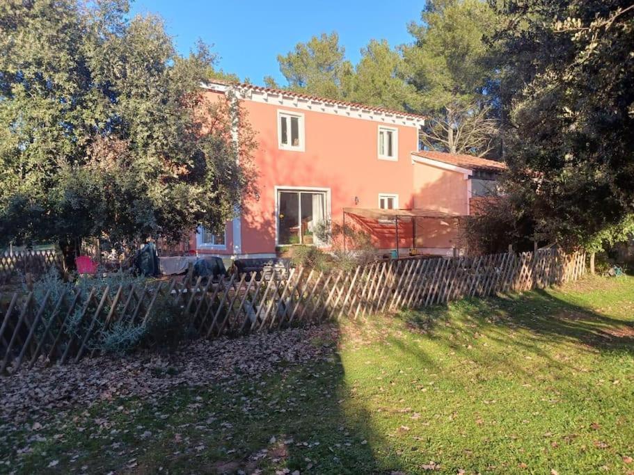 Maison Type 4 Et Jardin Spacieux Signes Bagian luar foto